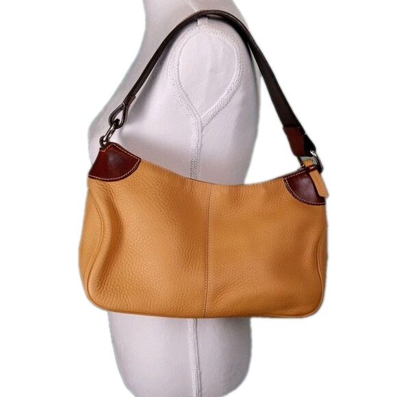 VTG Dooney & Bourke All Weather Mustard Yellow Leather Pebble Shoulder Bag Y2K - Picture 1 of 16